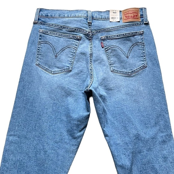 Levi’s Women’s Wedgie High Waist Straight Leg Jeans Size 32 Button Fly Raw Hem - Picture 8 of 12